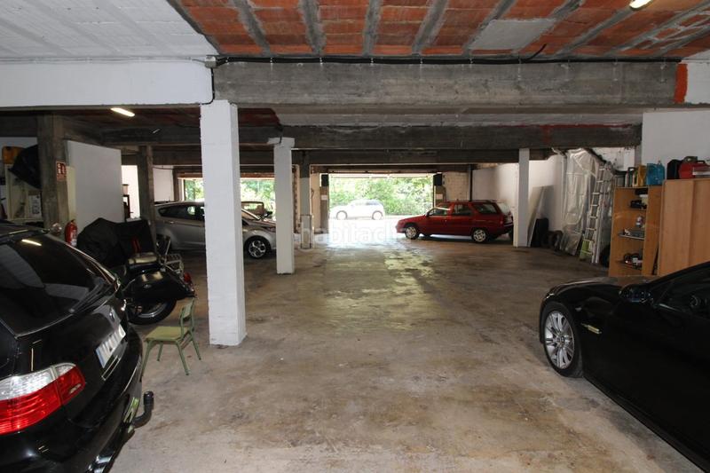 Foto c8501c94-8802-4eff-aae1-02478e6a35ba. Aparcament cotxe a Oñati