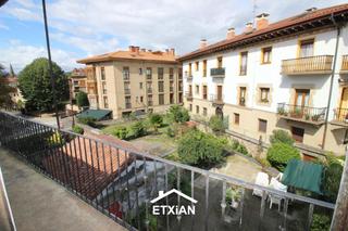 Appartement  Kale barria kalea. Kale barria. etxebizitza haundia oñatiko bihotzean