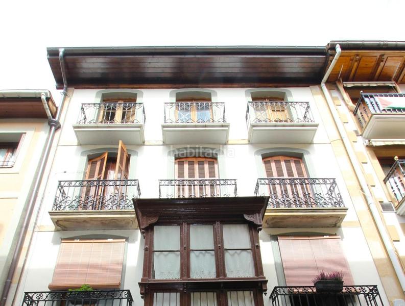 Foto a240c0e0-abcc-4ce9-8b0b-d382f6264a59. Pis a Oñati