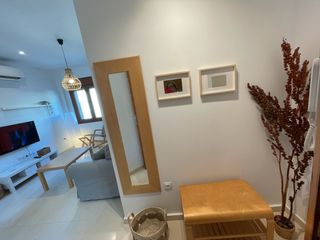 Location Appartement  Calle la feria. Se alquila precioso loft a 2 minutos de la plaza de españa.