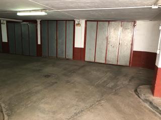 Aparcament cotxe  Calle mallorca. Cochera cerrada en venta