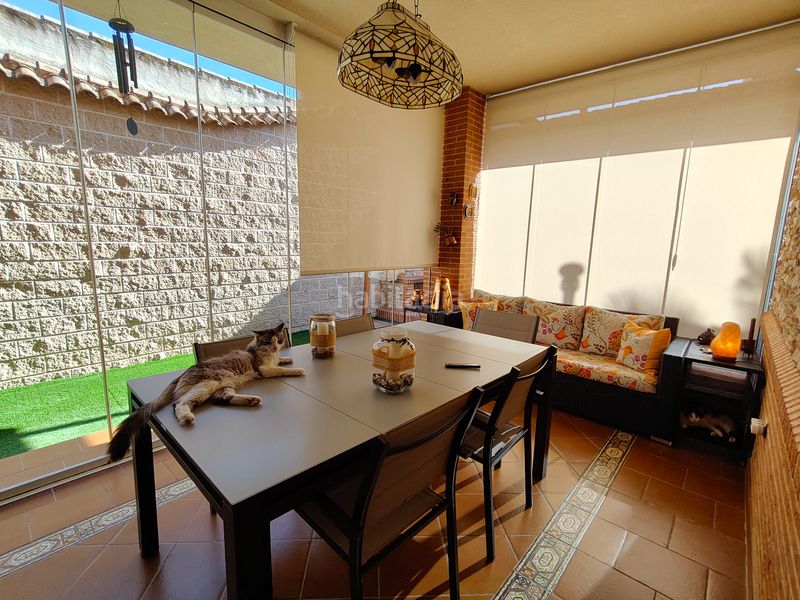 Foto 040dd379-43ce-423f-b525-601a43443a38. Casa amb calefacció aparcament piscina a Herencia