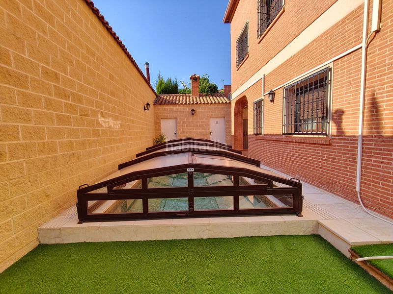 Foto 7c0d4434-4082-42f0-b12d-d442d5e5fae2. Casa amb calefacció aparcament piscina a Herencia