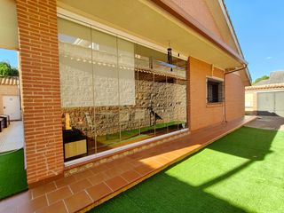 Haus  Calle los olivos. Casa en venta