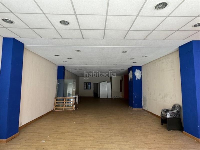 Foto dcde28ea-9d5e-4388-b0d3-c254116477d3. Alquiler local comercial en avenida de cervantes 25 en Avilés