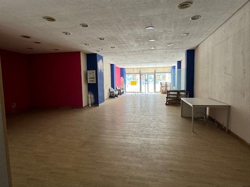 Foto ede06051-de7a-42a7-a92a-b4d7a79df8cb. Alquiler local comercial en avenida de cervantes 25 en Avilés