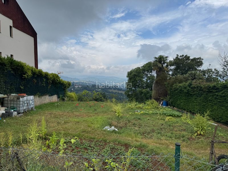 Foto 55029453-87f5-4915-a53d-f8cbc45db999. Terreno residenziale in vicente vallina garcía 3 in Oviedo