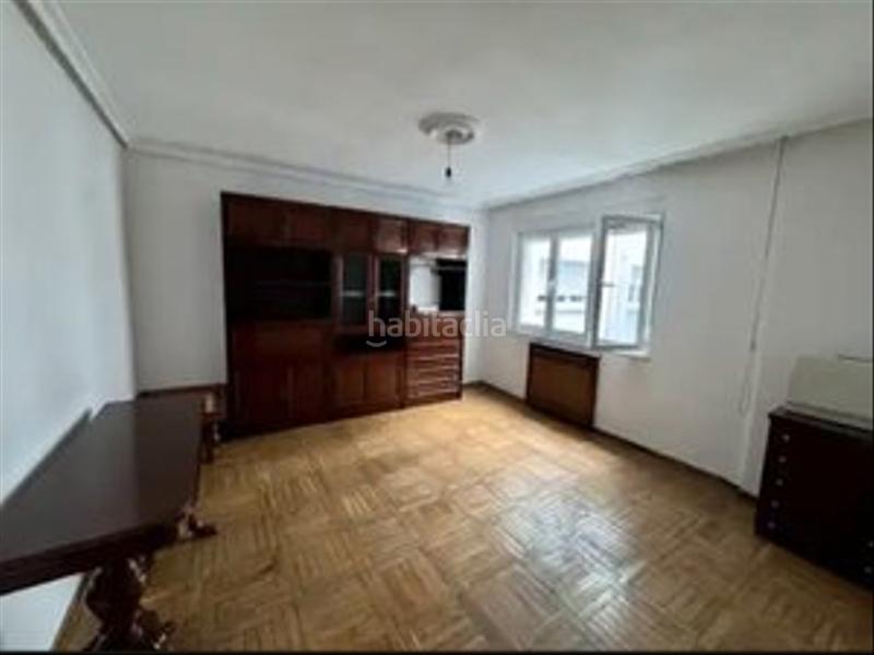 Foto 6bec63ea-e51b-4b73-9ba5-a8064b51f92f. Piso en calle victor chavarri 25 en Salesas - Foncalada - Campoamor Oviedo