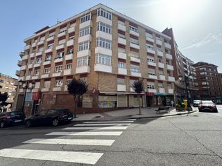 Local Comercial a Calle San Pedro de Mestallón 9