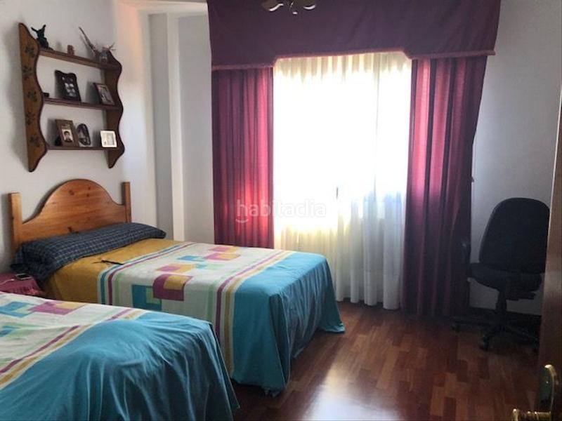 Foto 5f15a6a4-1746-4d45-94d2-f8bcc8467845. Xalet amb calefacció aparcament a Llanera