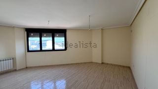 Etagenwohnung  Calle cinco. Piso con garaje y trastero en puertollano