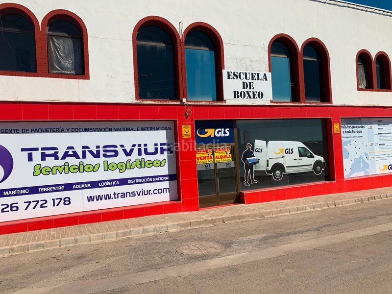 Foto bff9d776-b952-46e7-a0ad-38b3a048aa93. Industrial building in carretera de la solana 3 in Membrilla