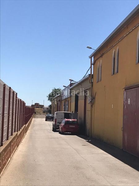 Foto f9d68135-8699-47f0-bf44-1a7198cfbffb. Industrial building in carretera de la solana 3 in Membrilla