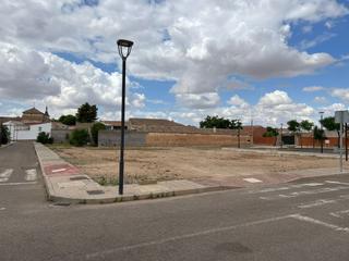 Terreny residencial a Calle carrión 8. Venta de suelo urbano residencia torralba de calatrava (ciudad r