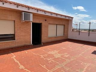 Masia en Avenida de la paz 42. Venta de casa adosada en avenida de la paz, villarrubia de los o