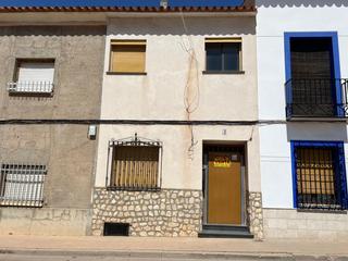 Casa a Calle olivas 22. "encanto y comodidad en campo de criptana: casa en calle olivas"