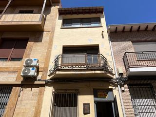 House in Calle reina cristina 22. Oportunidad en campo de criptana! casa céntrica para reformar