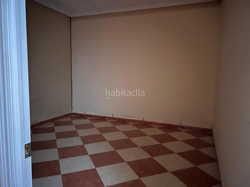 Foto e44b6a25-e8c4-46e9-bd46-28171ec1a305. Casa adossada a calle navarra 47 a Villarrubia de los Ojos