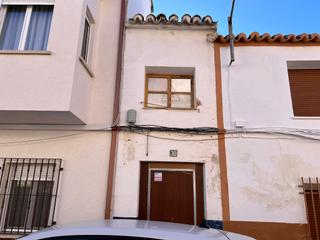 Casa adossada a Herencia. Oportunidad de inversión en herencia, ciudad real