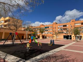 Local commercial à Manzanares. Oficina a pie de calle en venta: ideal para tu negocio