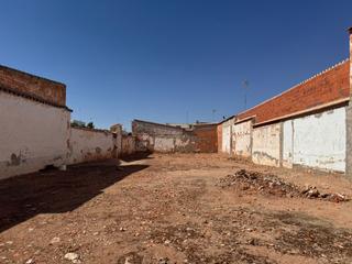 Terrain résidentiel à Membrilla. ¡terreno en venta en membrilla! especial para inversores