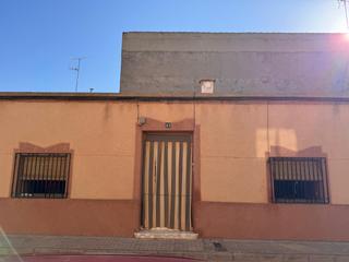 Maison à Membrilla. ¡oportunidad única en membrilla! espaciosa casa para reformar a