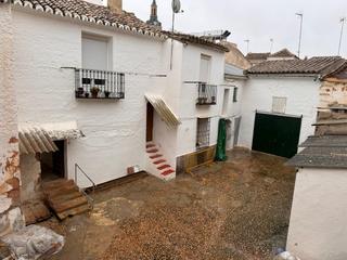 Appartement à Calle san antón 9. ¡oportunidad en manzanares! piso en venta mas cochera por solo 3