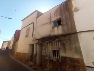 Casa a Callejón aire 7. Casa independiente en venta en villanueva de los infantes (ciuda