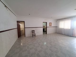 House in Malagón. Casa en venta en malagon, 5 dormitorios.