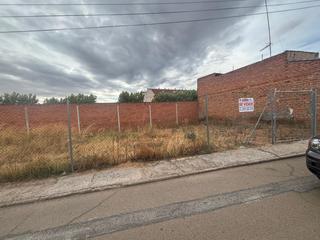 Terreno residencial en Diego de almagro 62. Solar en venta en malagon.