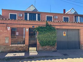 Haus in Malagón. Casa en venta en malagon, 4 dormitorios.