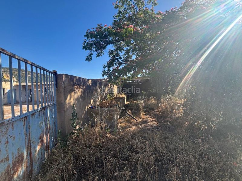 Foto 7d9bb26b-2282-4a4c-ad72-61ce4b38d8dd. Fabrikhalle in Fuente el Fresno