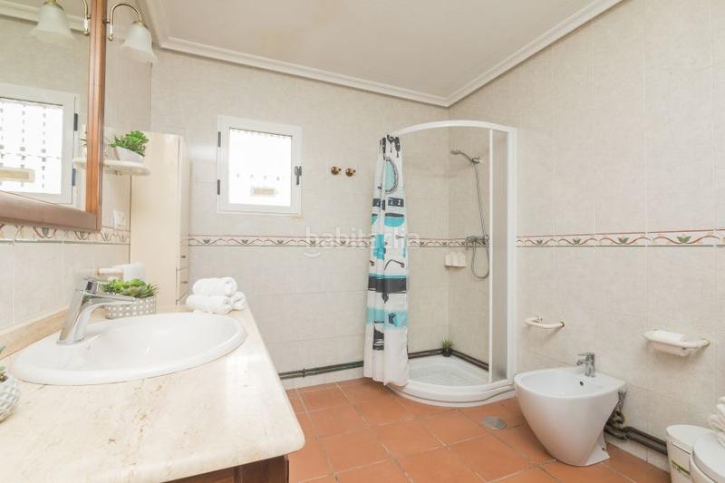 Foto 9b6be0cb-7ab1-46e5-a3a2-552334f41a5c. Chalet en baya-alta 46 en Las Bayas Elche / Elx