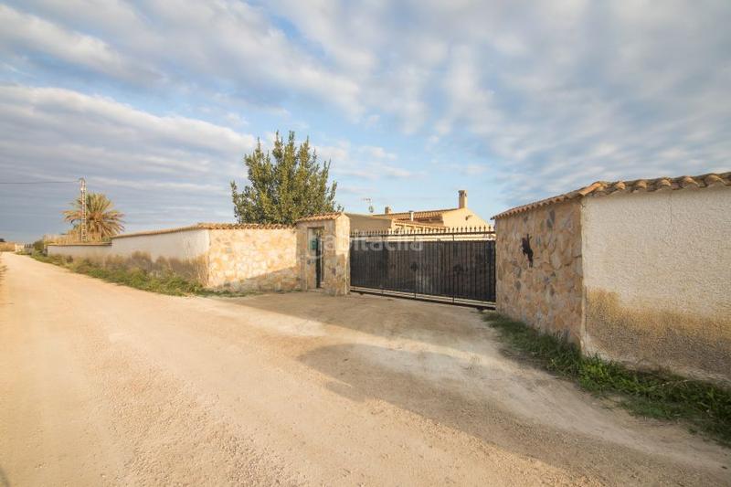 Foto e10d4f97-efa8-4a00-b646-d09a4c256bb8. Xalet a baya-alta 46 a Las Bayas Elche / Elx