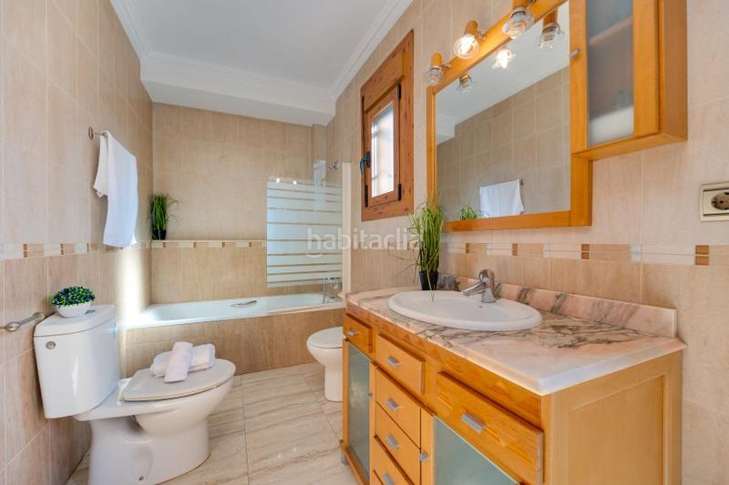 Foto 2f738e29-fded-4d62-b3c2-01098f5b6a86. Casa a schiera in calle cortés valencianas 22 in Rojales