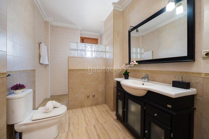 Foto 382c80ef-d799-43eb-b2b5-5342a4b26c82. Casa a schiera in calle cortés valencianas 22 in Rojales