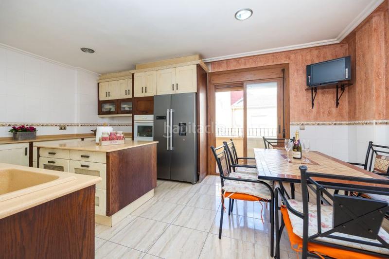 Foto 750ea3b2-8048-4af7-b143-e50f7a3387b1. Casa a schiera in calle cortés valencianas 22 in Rojales