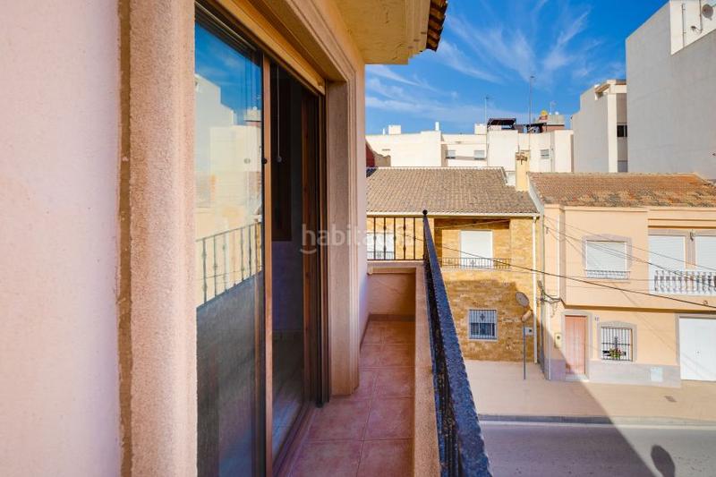 Foto c42b0c63-fe5d-4ed4-a96b-65998eae5f23. Casa a schiera in calle cortés valencianas 22 in Rojales