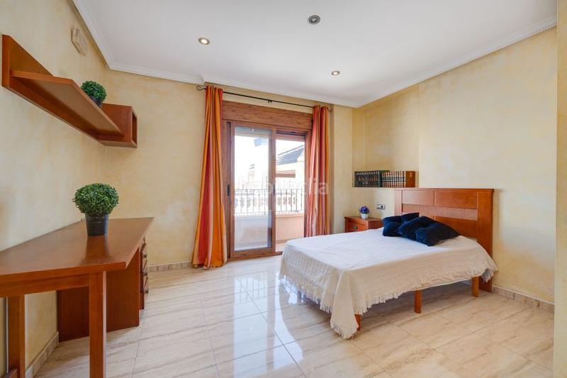 Foto 6b18a91e-2f64-4ef5-89b0-e07fef196836. Casa adossada a calle cortés valencianas 22 a Rojales