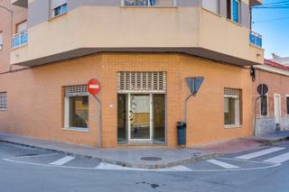 Business premise in Calle Doctor Fleming 7