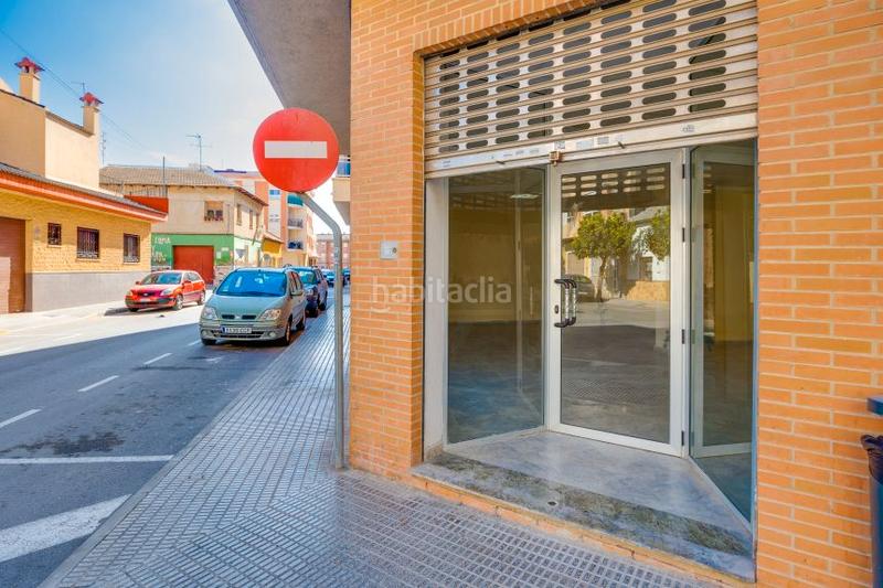 Foto 091a4573-45e3-4ab7-a234-265d39279fcc. Geschäftsraum in calle doctor fleming 7 in Almoradí