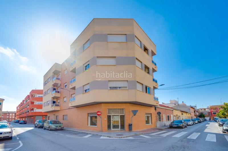 Foto 10895d2d-92f1-4948-8b80-d41cd4a92ac9. Geschäftsraum in calle doctor fleming 7 in Almoradí