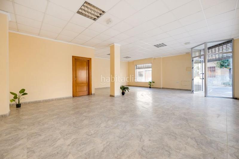 Foto 4e64cfe8-a499-4681-97a7-d0a3cb7ed2d7. Geschäftsraum in calle doctor fleming 7 in Almoradí