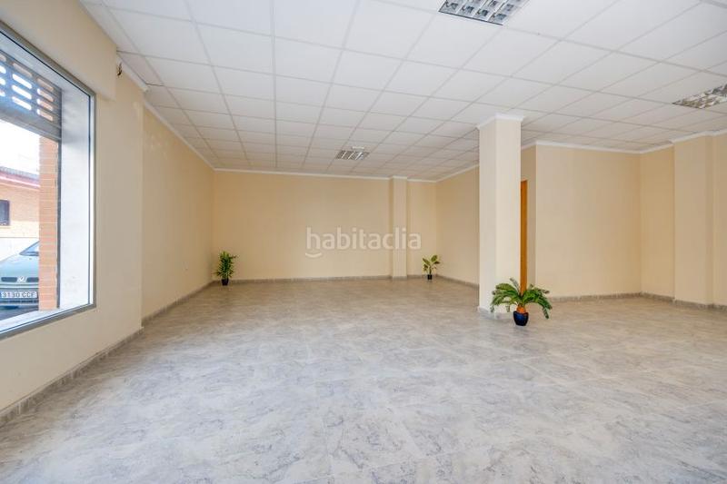 Foto e6730196-2364-49f1-9655-4172d000b418. Geschäftsraum in calle doctor fleming 7 in Almoradí