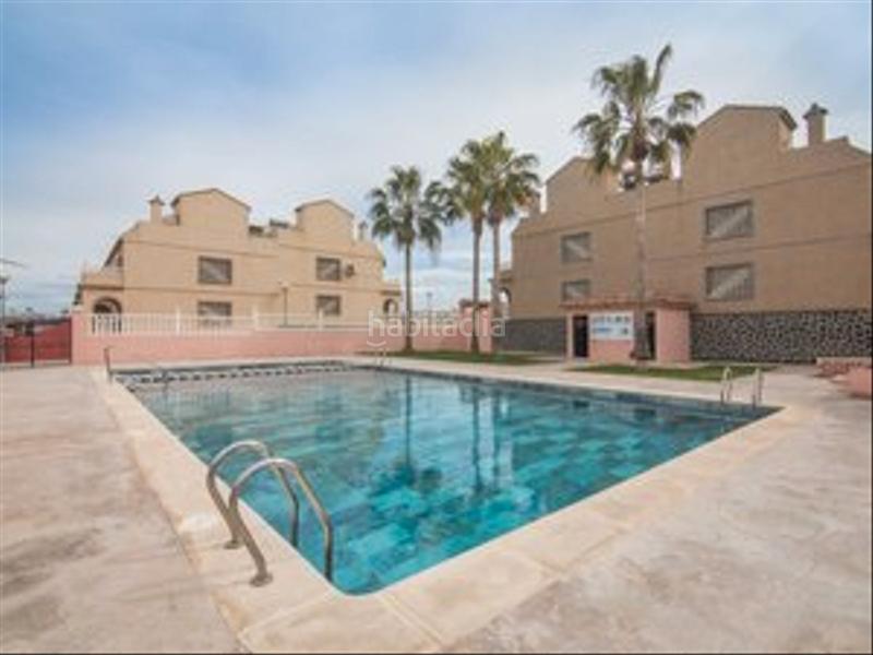 Foto c1c18ebe-f50e-4ca9-8ce4-00d9509dbc41. Rent house in carrer de creta 74 in Monte y Mar Santa Pola