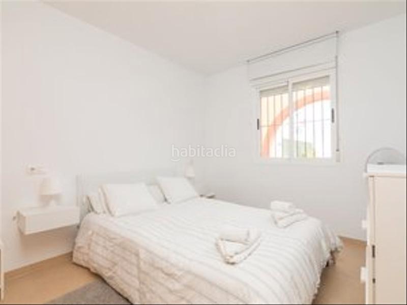 Foto cd653cbd-ee68-4606-8310-873742fc1d64. Rent house in carrer de creta 74 in Monte y Mar Santa Pola
