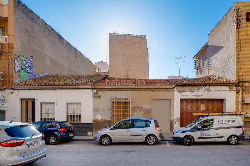 Foto 51d3a647-2c58-48ec-983c-daf248499794. Terreno residencial en calle maria parodi 49 en Centro - Muelle Pesquero Torrevieja