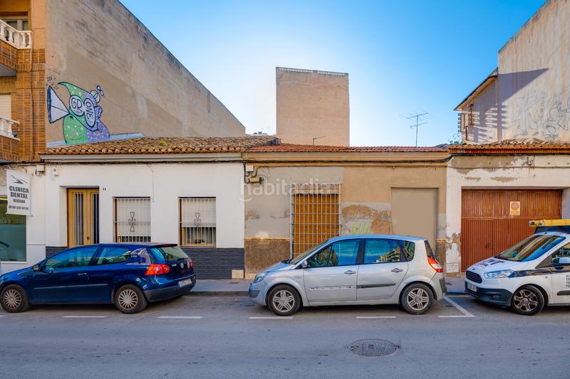 Foto b1333c88-a887-487a-96dd-d8eadff16165. Terreno residencial en calle maria parodi 49 en Centro - Muelle Pesquero Torrevieja