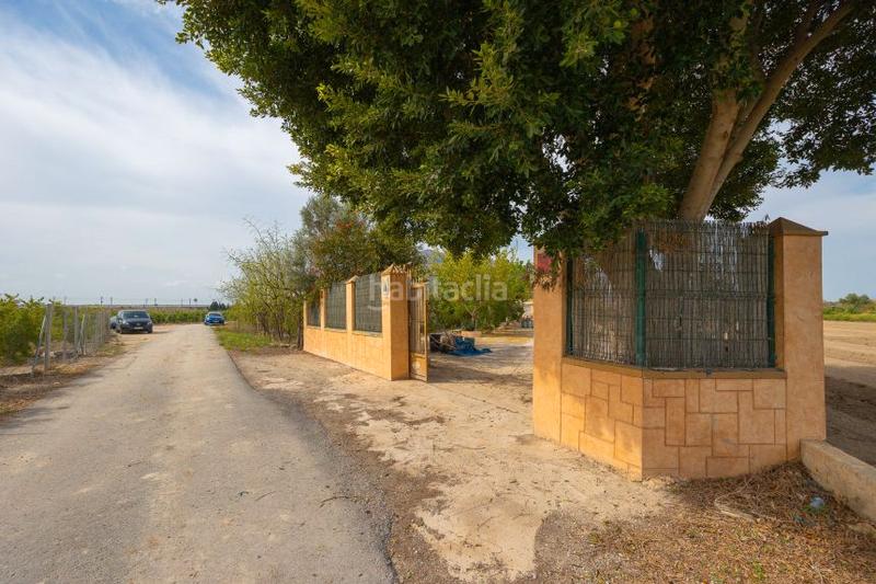 Foto bd5d0c4a-51c4-48e3-94ec-dc6a63a3ec1e. Chalet en calle diseminado 75 en Almansa
