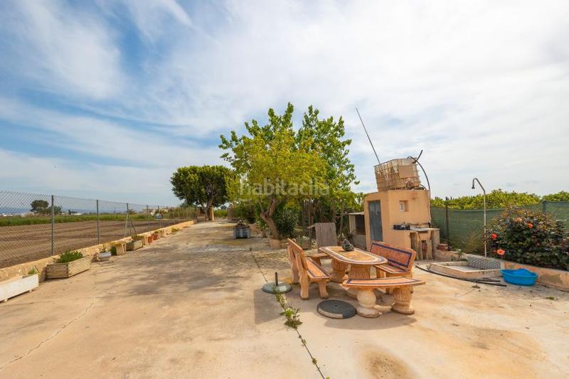Foto d09fc5b0-53a5-4c20-b68a-4200b330ea21. Chalet en calle diseminado 75 en Almansa